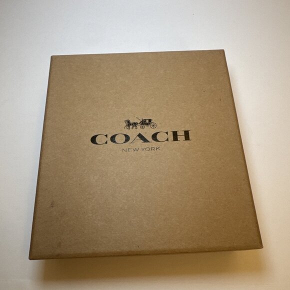 Coach Red Leather Dog Collar Grommets Charm F26177 Size XS NWT NIB - Picture 8 of 9